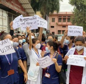 स्वास्थ्यकर्मीको सुरक्षासम्बन्धी अध्यादेश जारी, कुटपिट गरे तीन वर्ष कैद