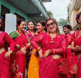 मनाइयो हरितालिका (तीज), पशुपतिमा करिब सात लाख दर्शनार्थी