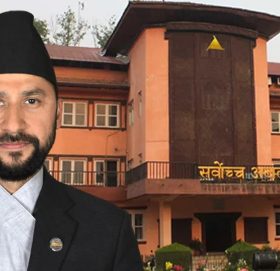 नागरिकता प्रकरणमा लामिछाने ठोषी ठहर, गृहमन्त्री र सांसद दुवै पद गुमाए